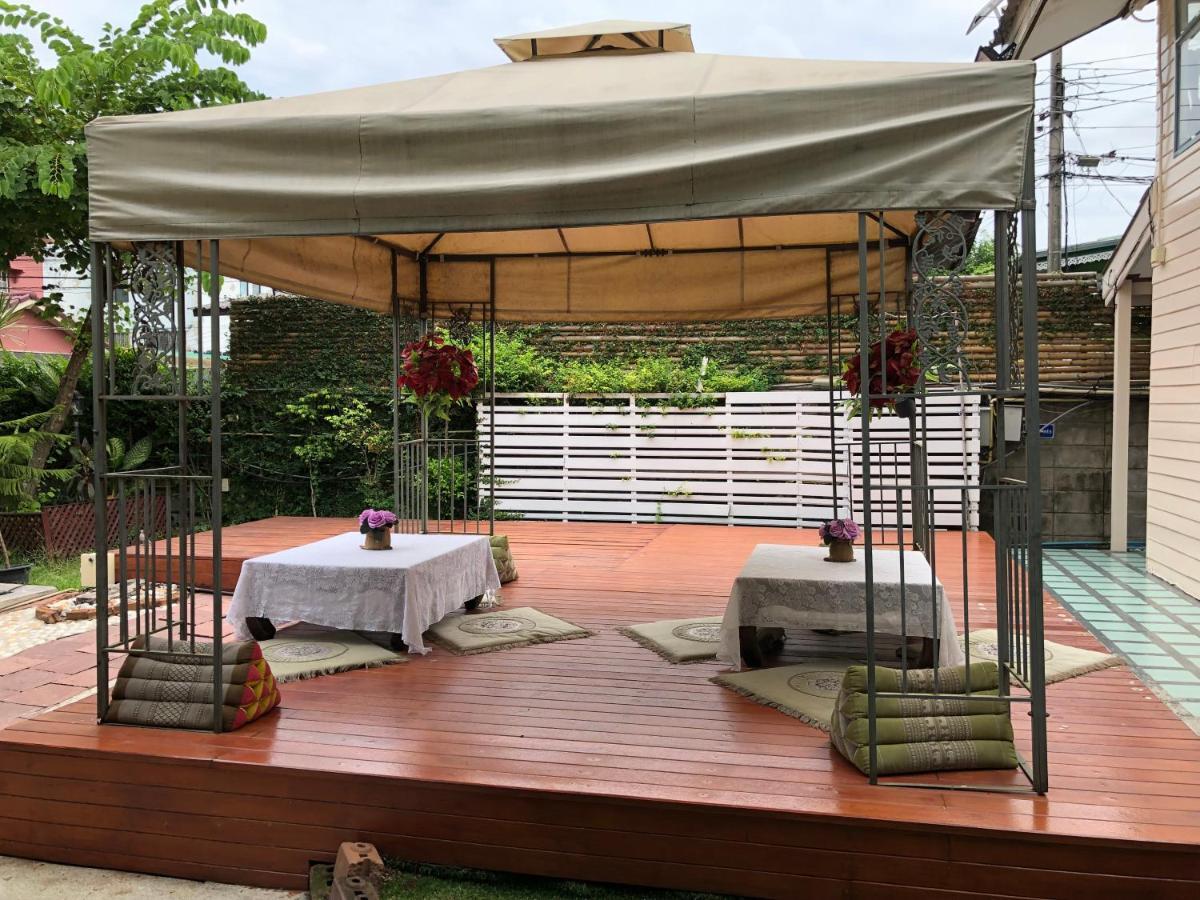 Resort Bangphlat Bangkok Buitenkant foto